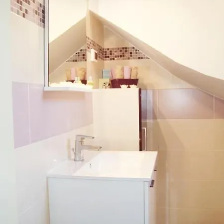 Apartment Tomas Near The