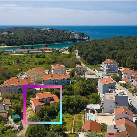 Apartament Tomas Near The Pula