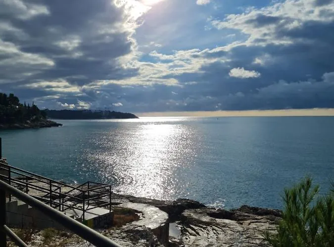 Apartment Tomas Near The