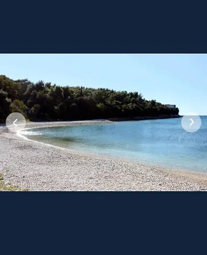 Tomas Near The Apartment Pula