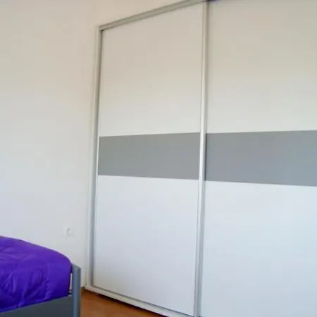 Tomas Near The アパート プーラ